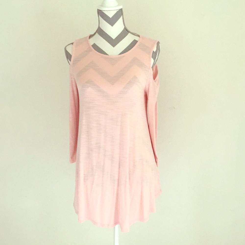 Cupio Cold Shoulder Top